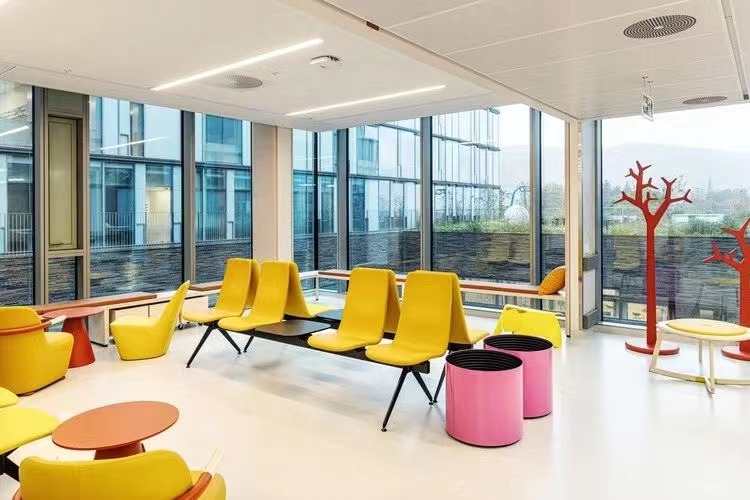 commercial space solution designer concepteur de solutions d'espace commercial