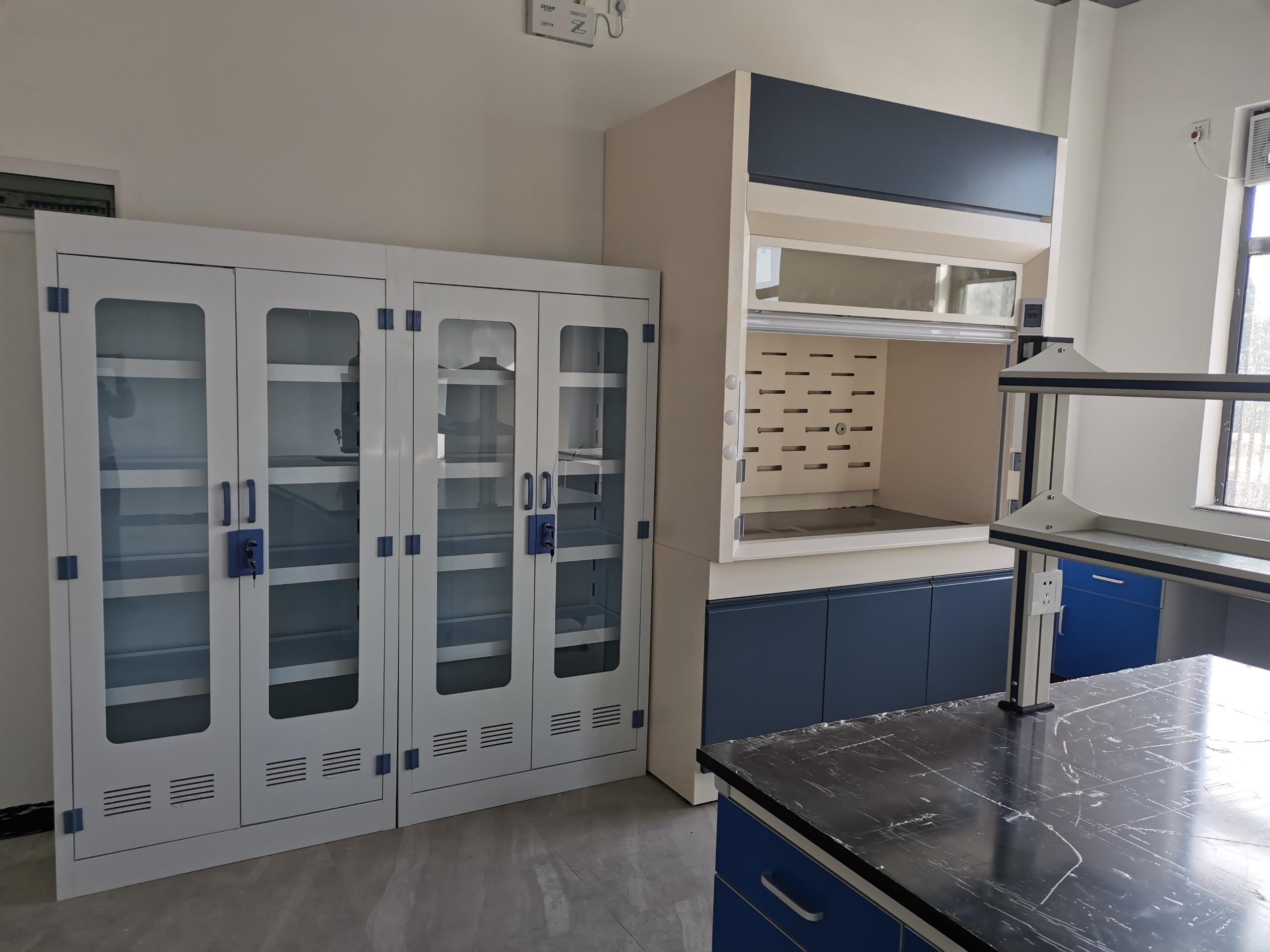 Meubles de laboratoire
