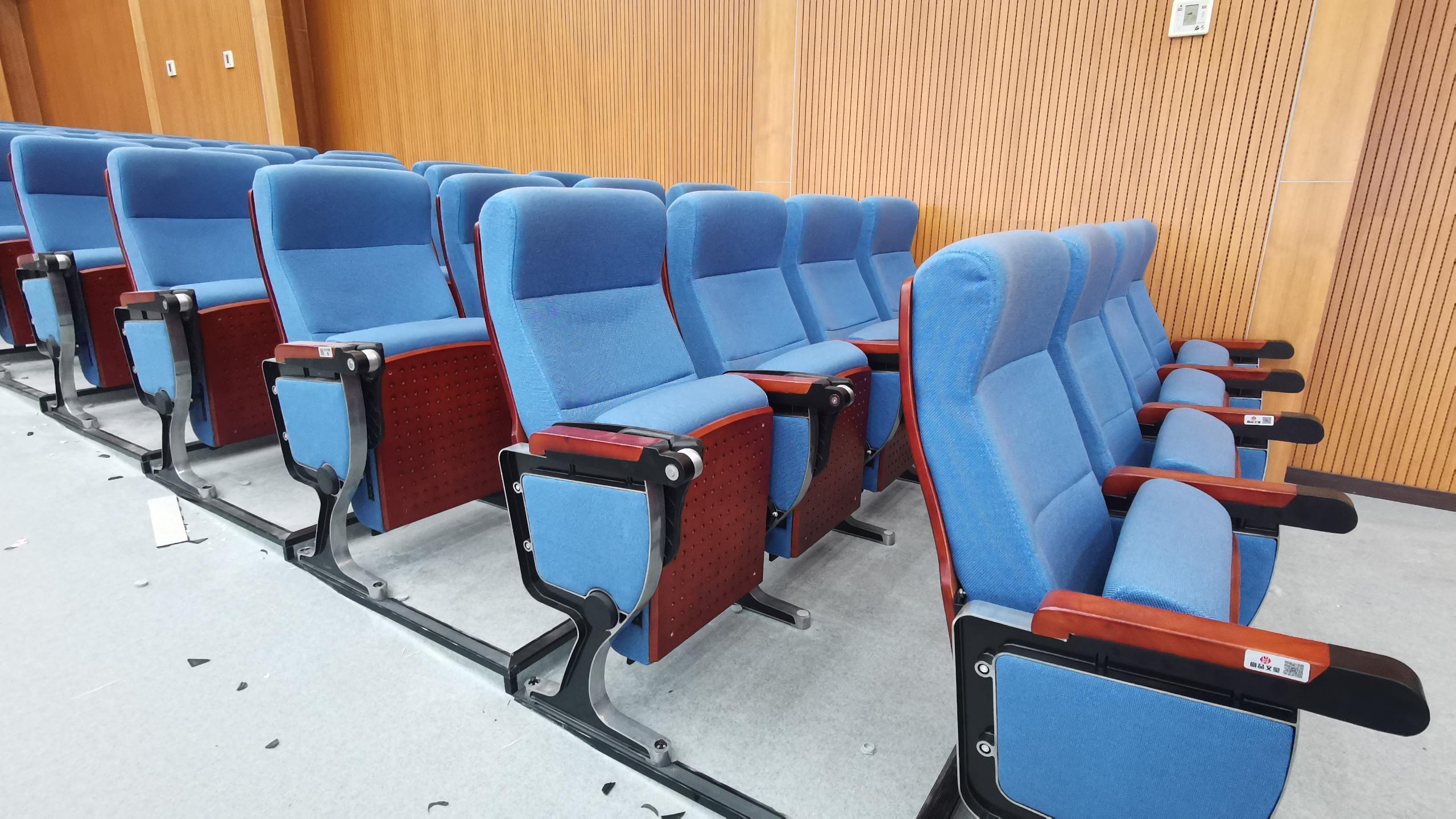 Gagnez des meubles Hope