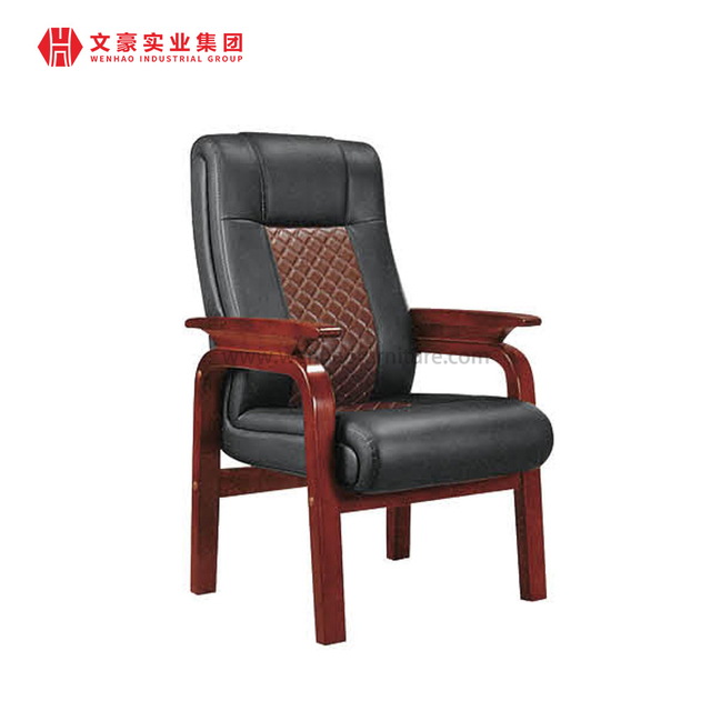 La salle de conférence préside la chaise de bureau de patron avec le cuir véritable