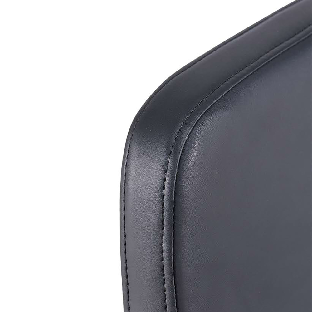 chaise d'invité en cuir
