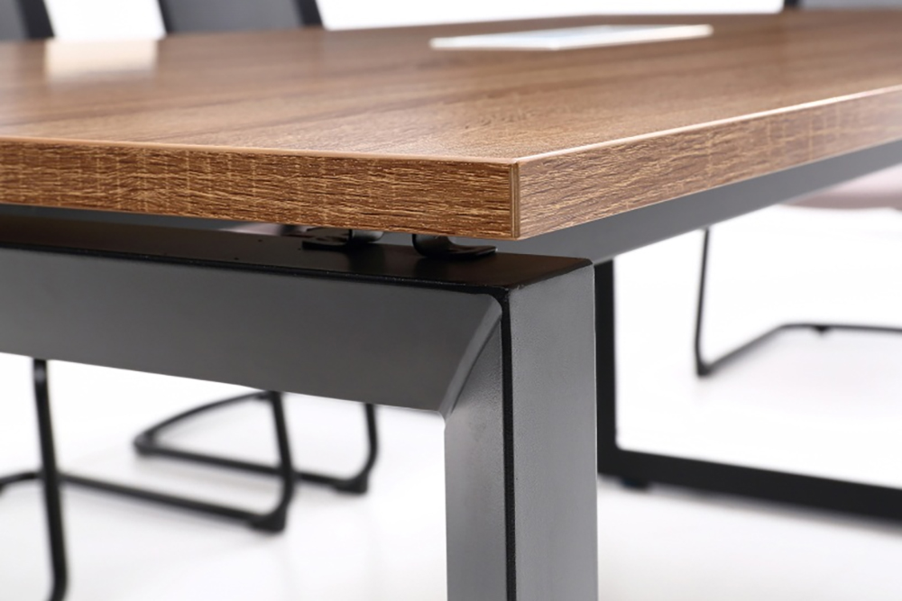 table de bureau avec étagères