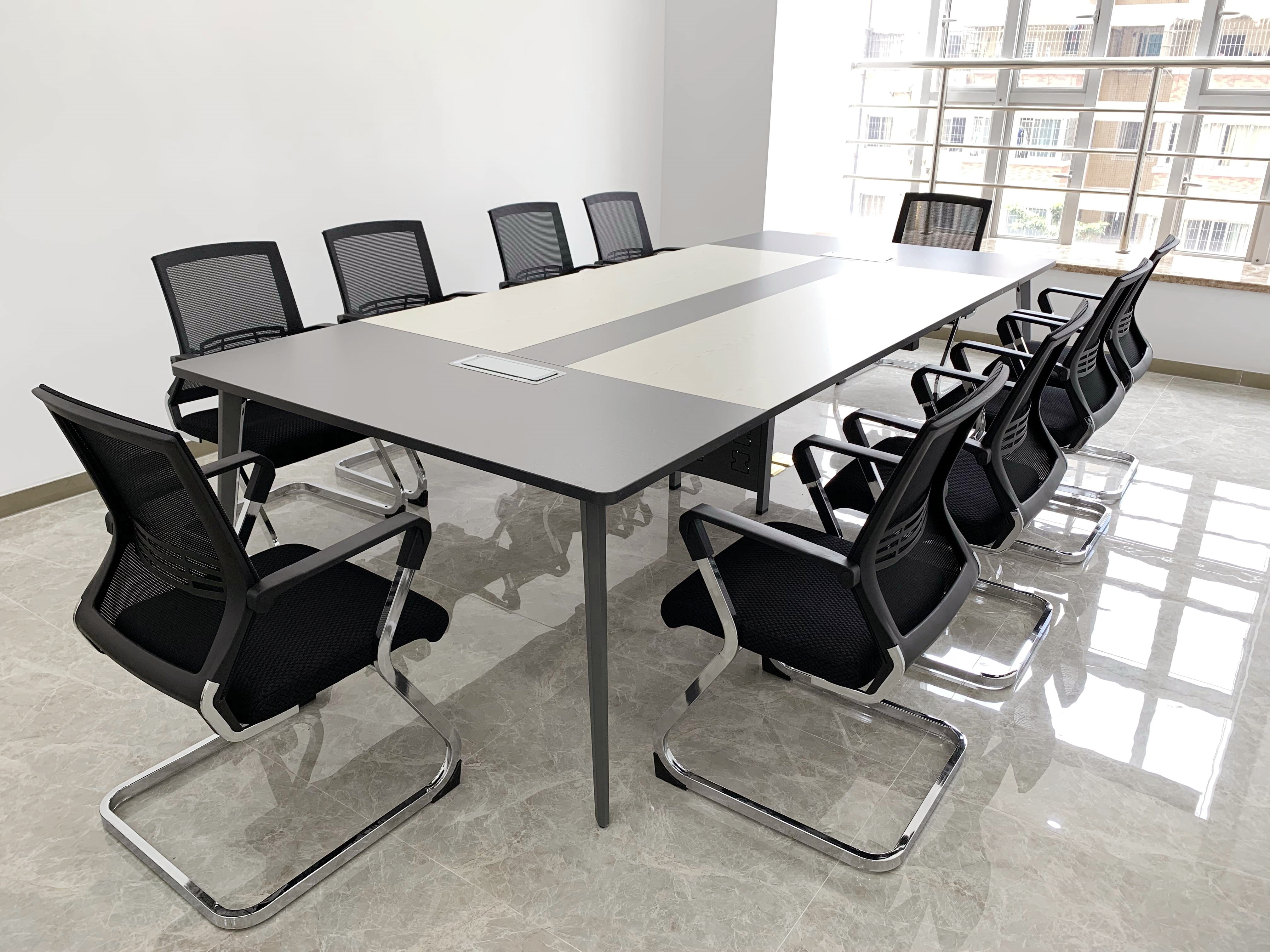 Tables de conférence