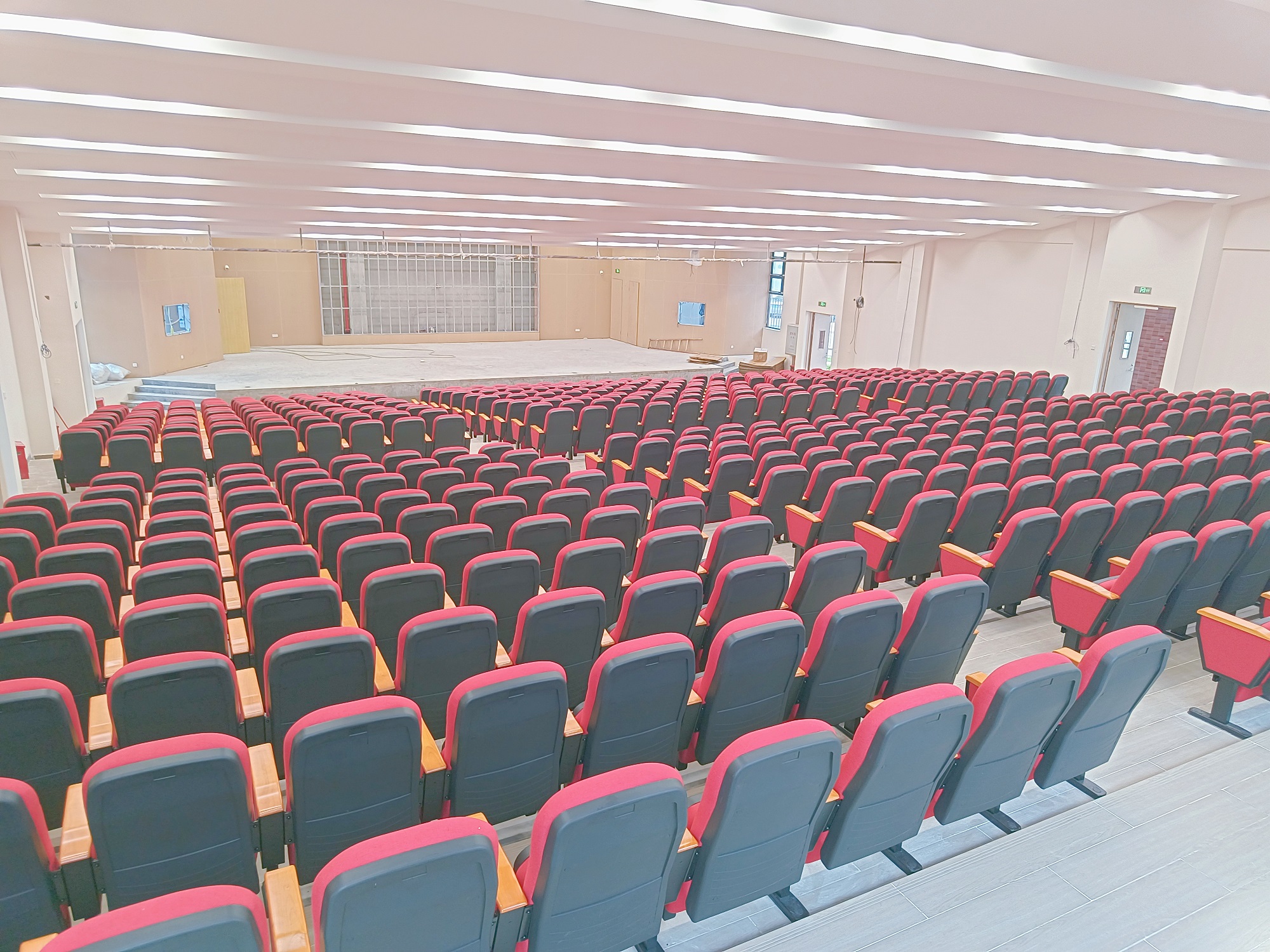 Chaise d'auditorium