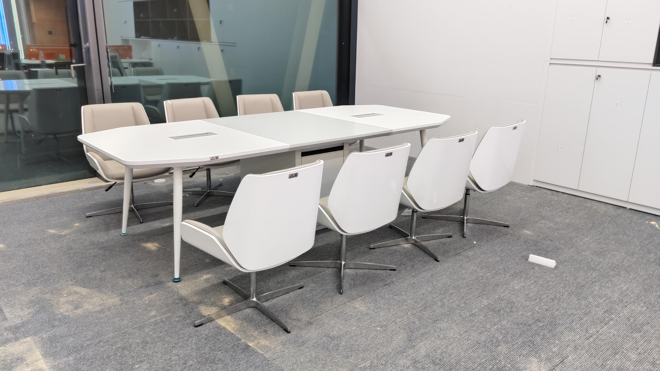Table de conférence