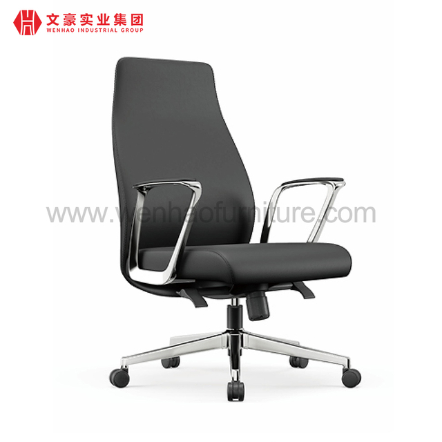 Fabricants de chaises de bureau rembourrées professionnelles tournantes de chaise de bureau de patron en cuir moderne en Chine