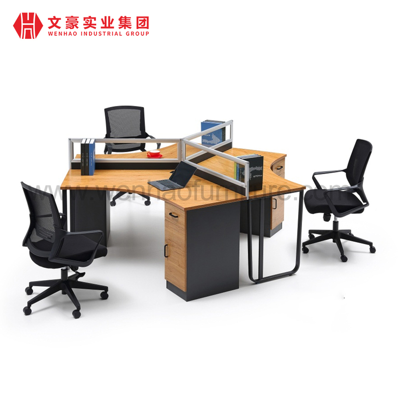 Bureau de conception moderne, mobilier commercial, cloisons de poste de travail informatique, Table pour 4 personnes 