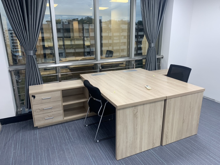 Gagnez des meubles de bureau Hope