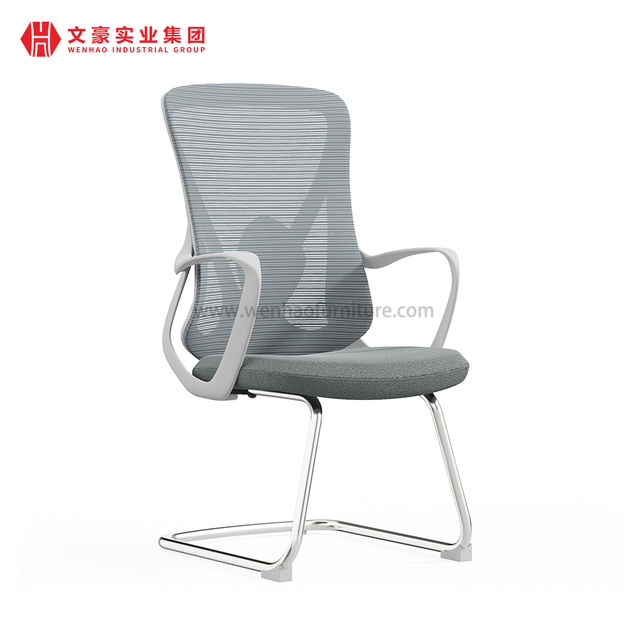La réunion ergonomique de tissu de visiteur de maille de bureau préside la chaise de conférence avec le bon soutien lombaire