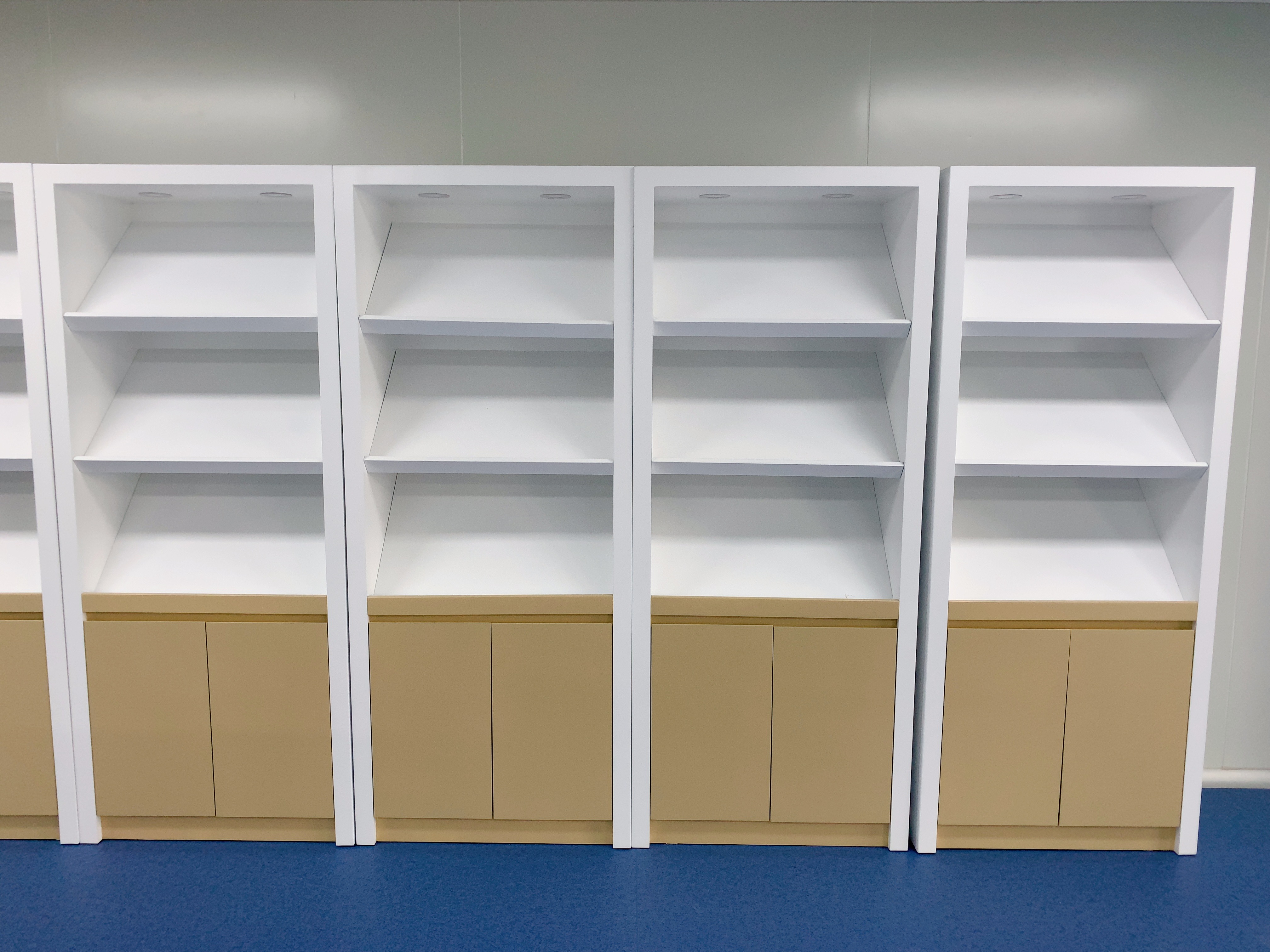 Armoire en acier